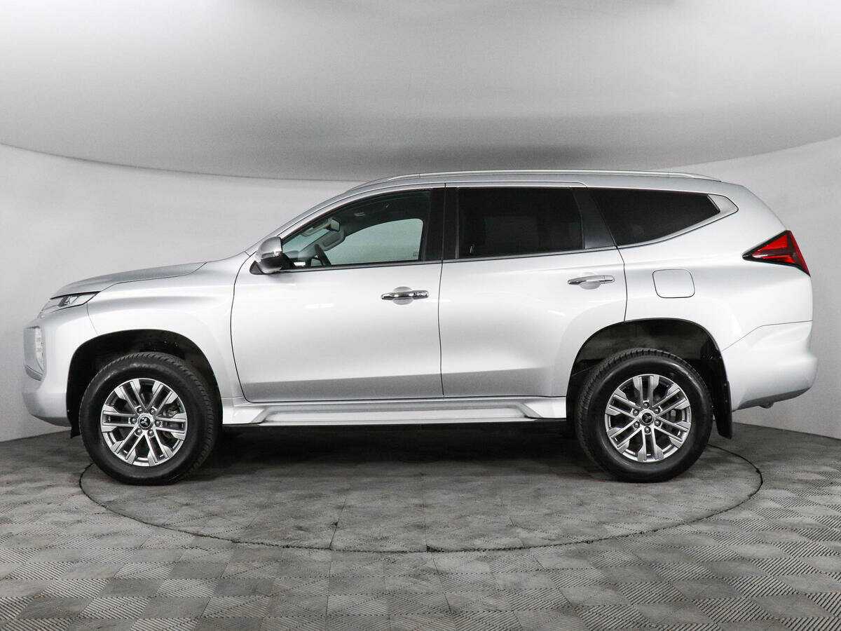 Mitsubishi Pajero Sport с пробегом — 2022 год. Фото: #7