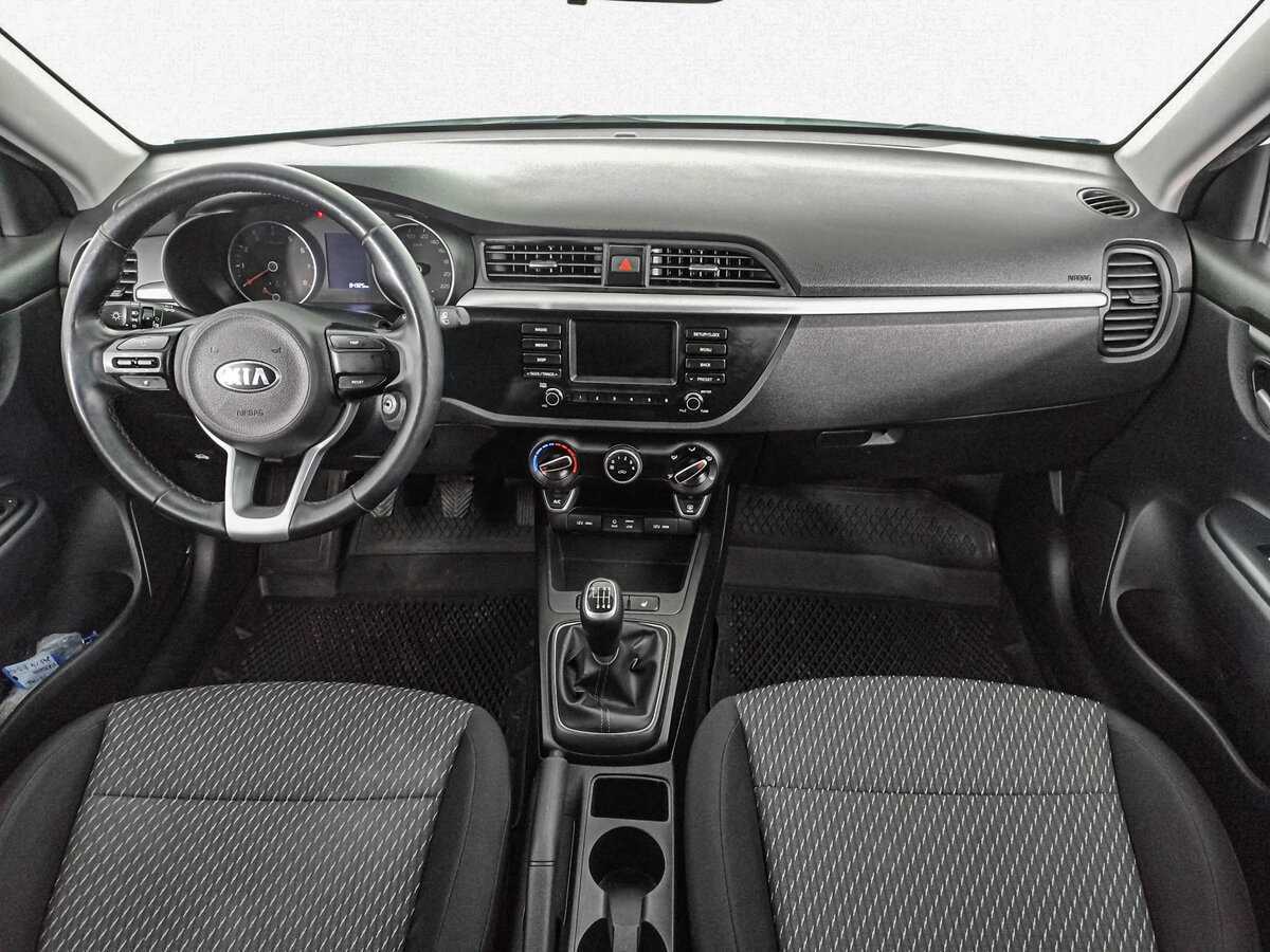 Kia Rio с пробегом — 2018 год. Фото: #11