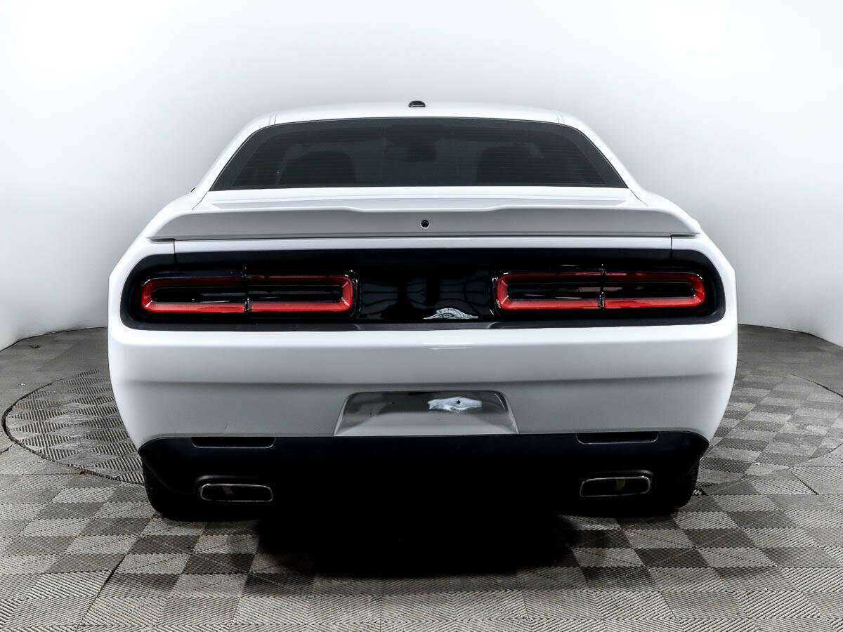 Dodge Challenger с пробегом — 2019 год. Фото: #4