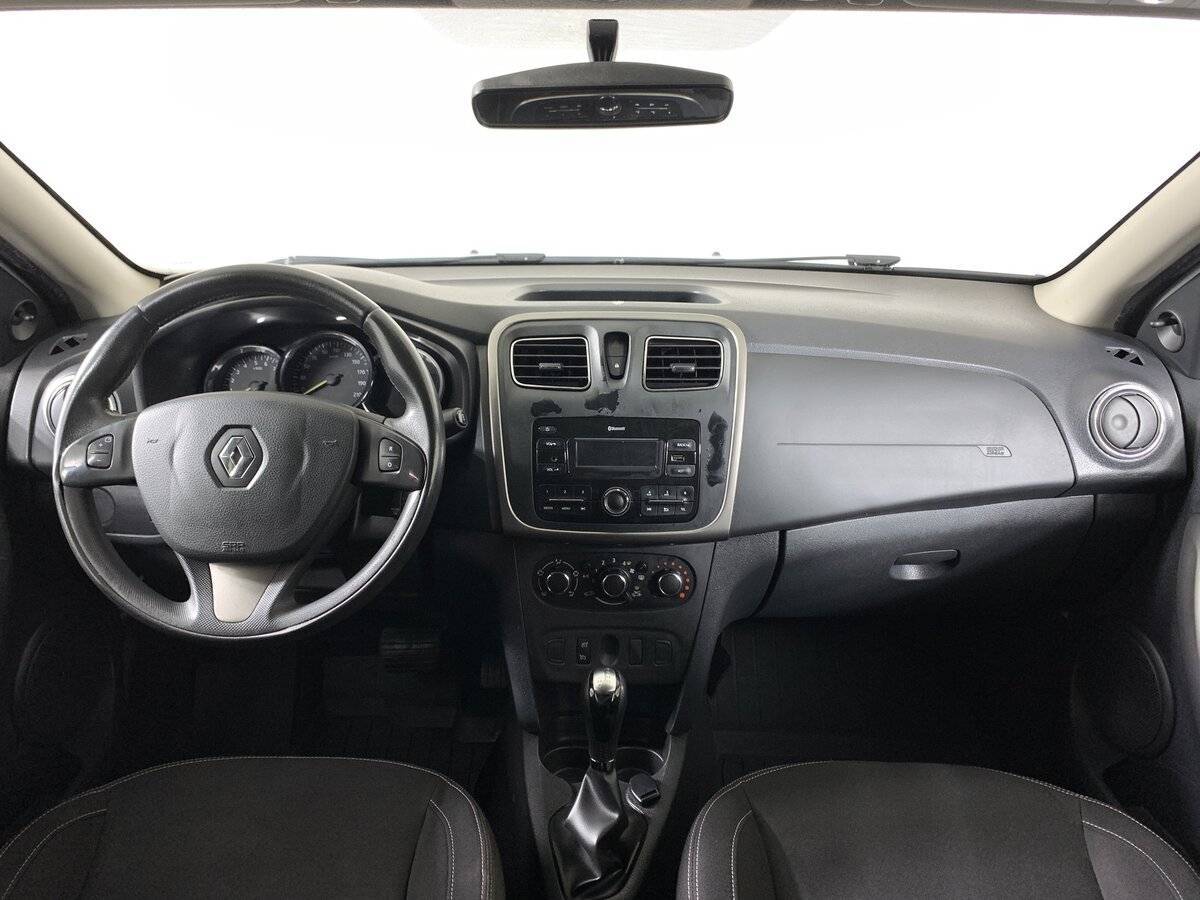 Renault Logan с пробегом — 2017 год. Фото: #11