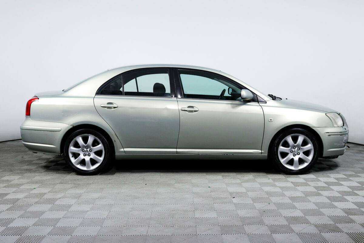 Toyota Avensis с пробегом — 2005 год. Фото: #3