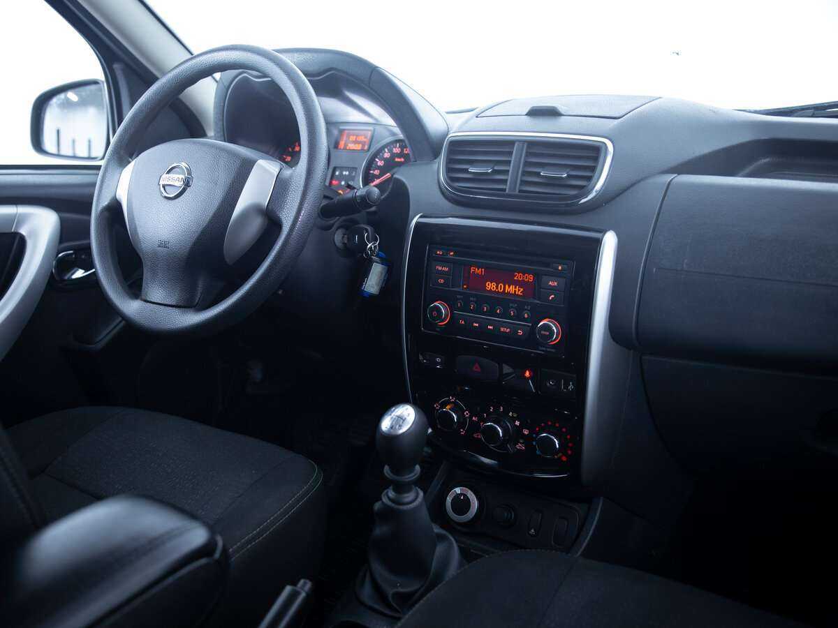 Nissan Terrano с пробегом — 2015 год. Фото: #10