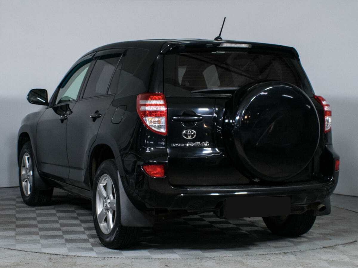 Toyota RAV4 с пробегом — 2011 год. Фото: #6