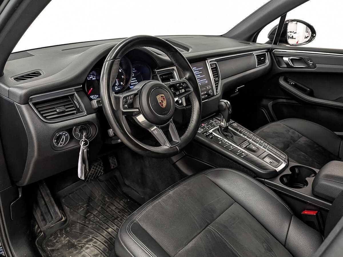 Porsche Macan с пробегом — 2018 год. Фото: #12