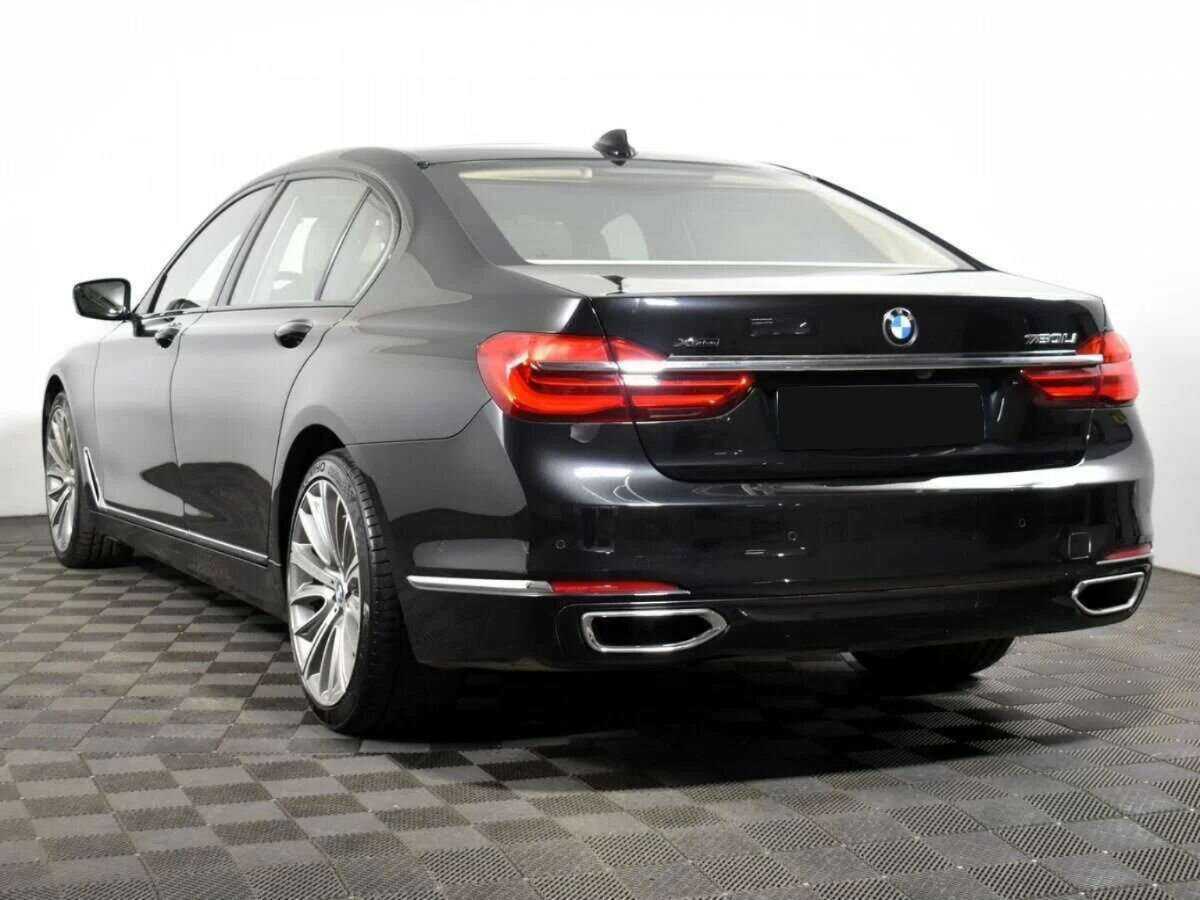 BMW 7 серии с пробегом — 2017 год. Фото: #3