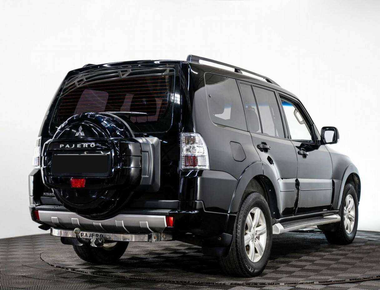 Mitsubishi Pajero с пробегом — 2011 год. Фото: #5