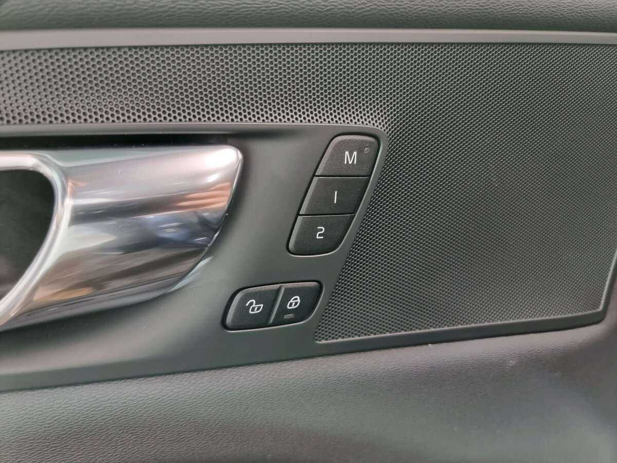 Volvo XC60 с пробегом — 2019 год. Фото: #10