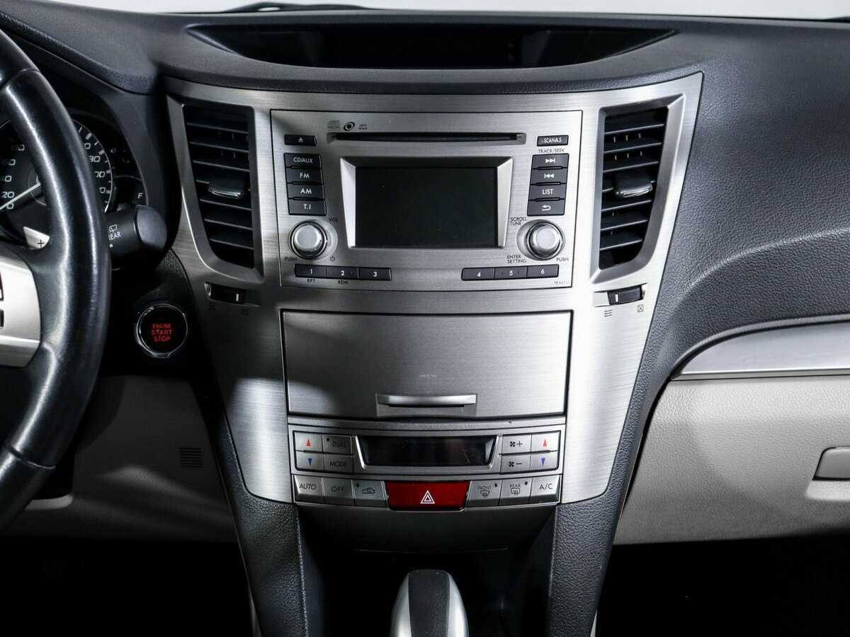Subaru Outback с пробегом — 2011 год. Фото: #9