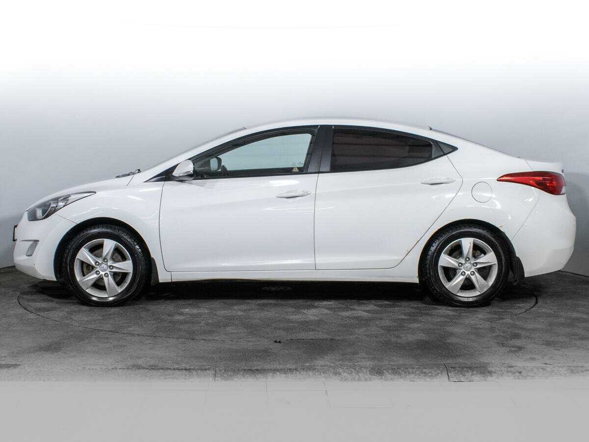 Hyundai Elantra с пробегом — 2013 год. Фото: #7