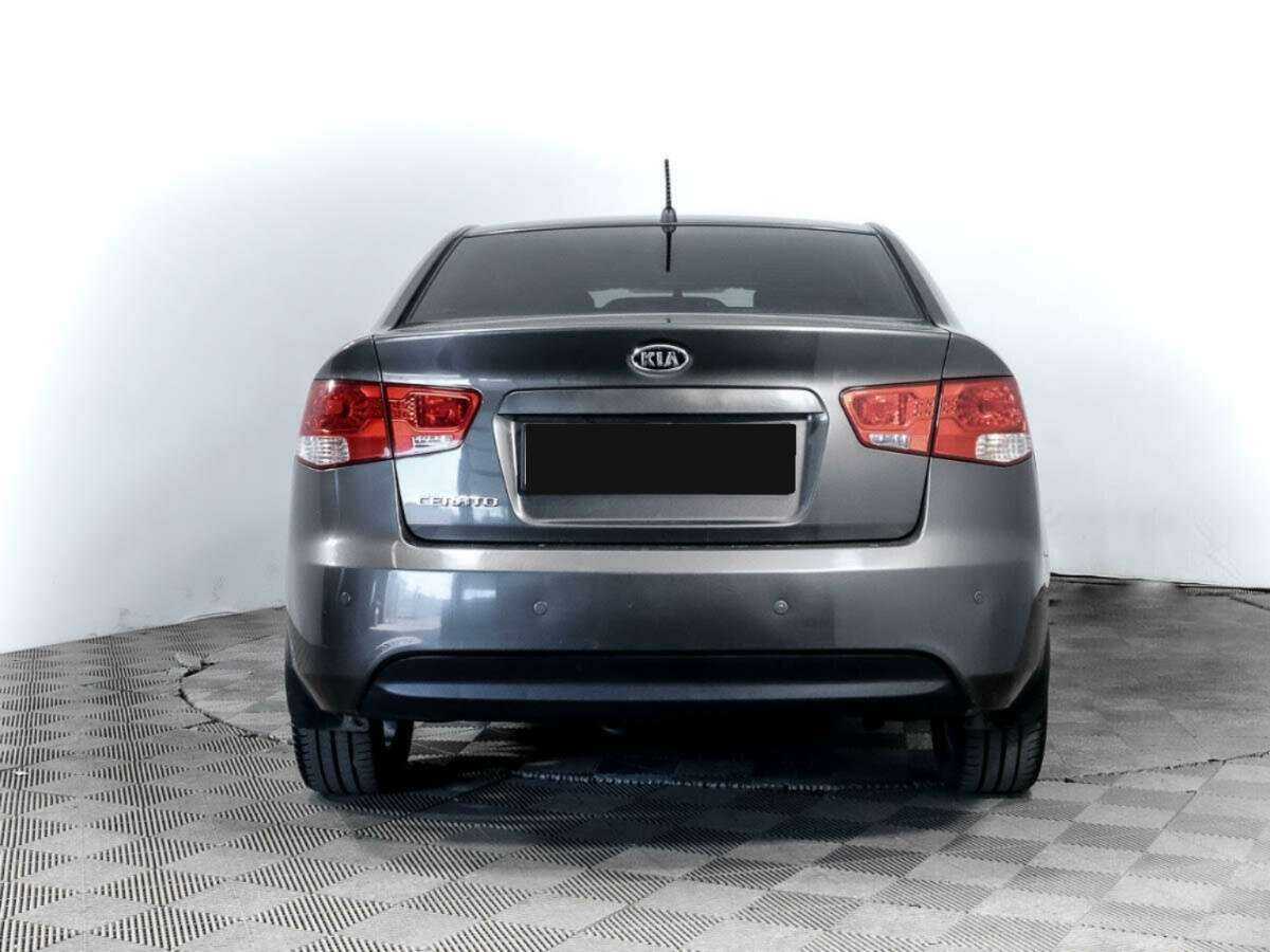 Kia Cerato с пробегом — 2010 год. Фото: #4