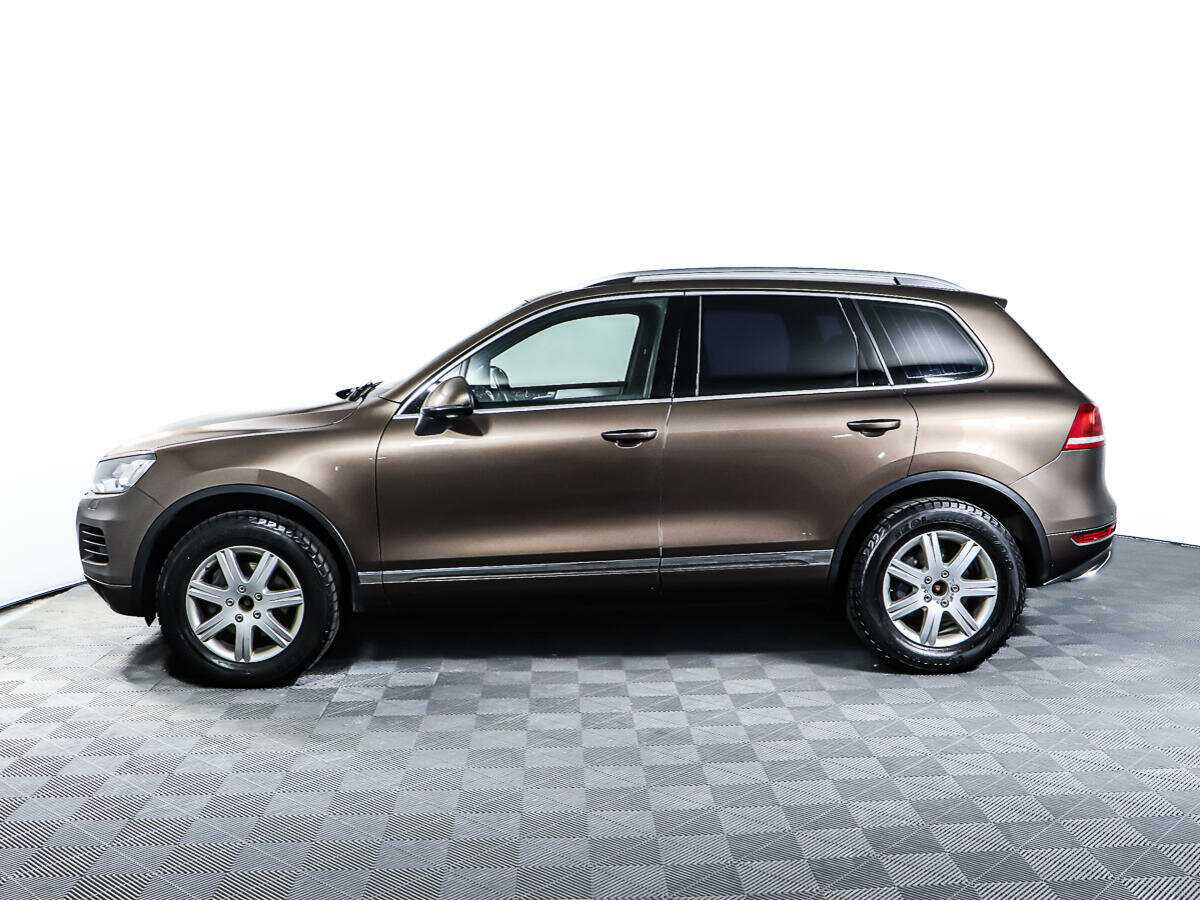 Volkswagen Touareg с пробегом — 2011 год. Фото: #7