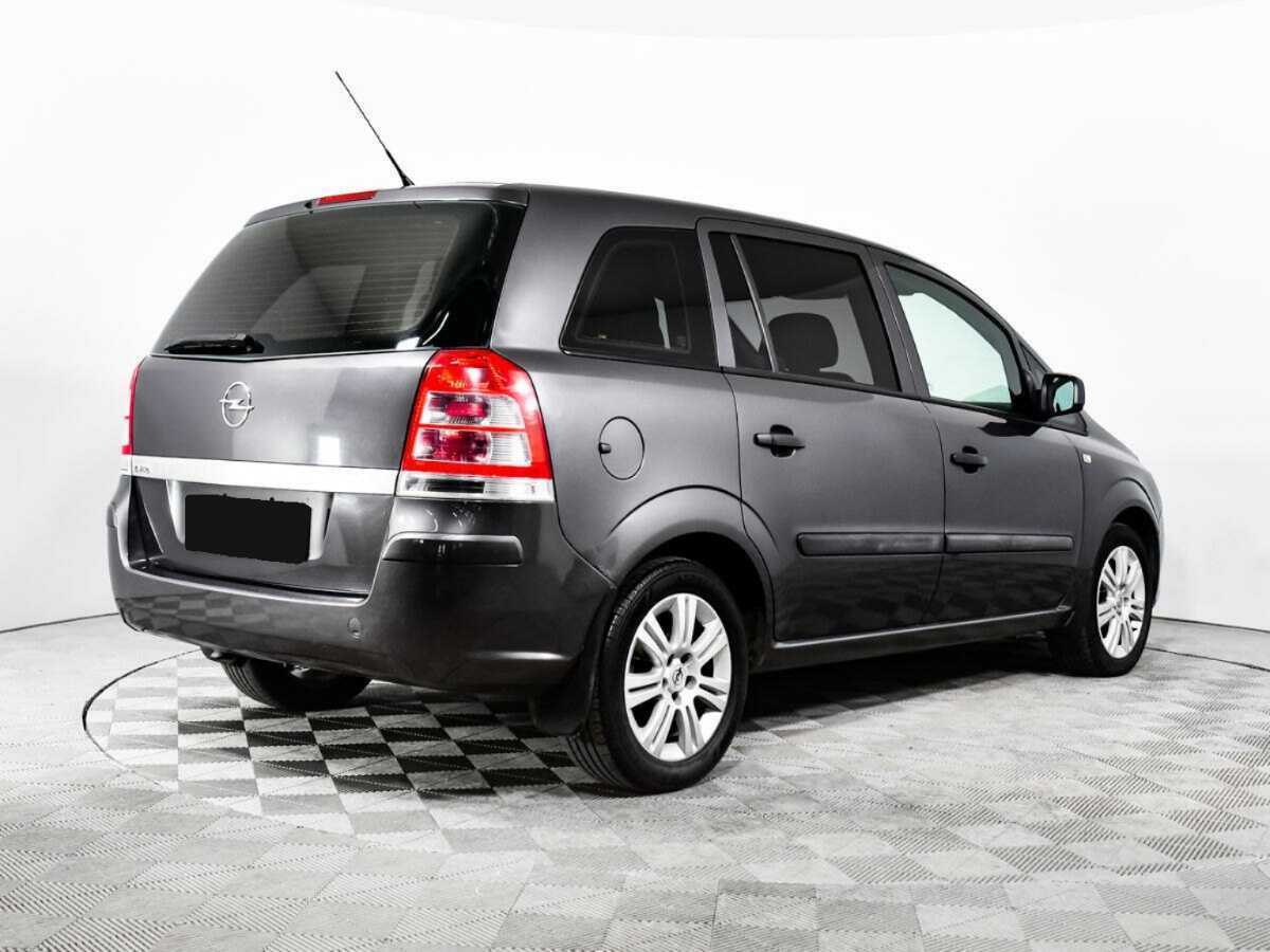 Opel Zafira с пробегом — 2011 год. Фото: #4