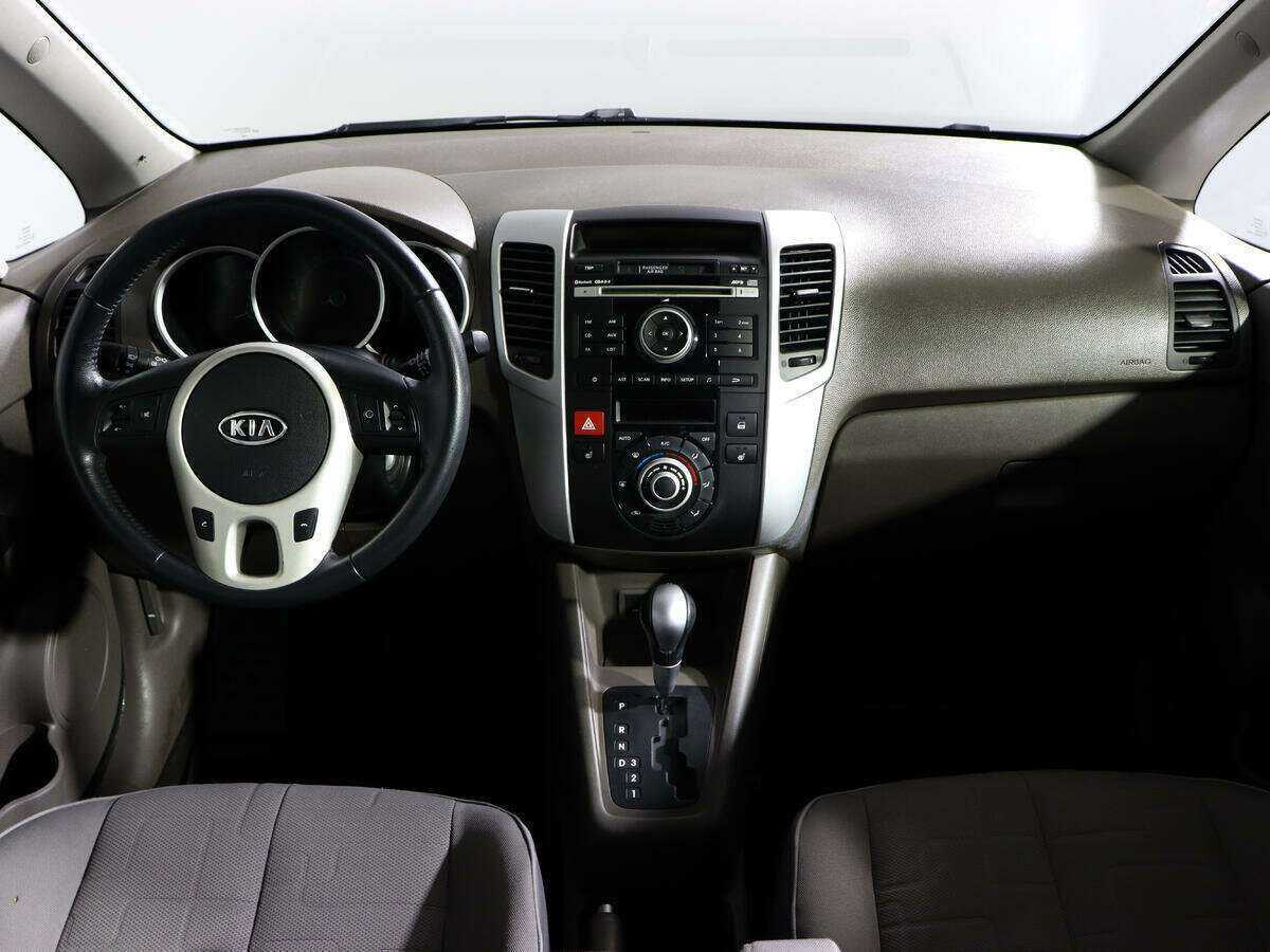 Kia Venga с пробегом — 2012 год. Фото: #10