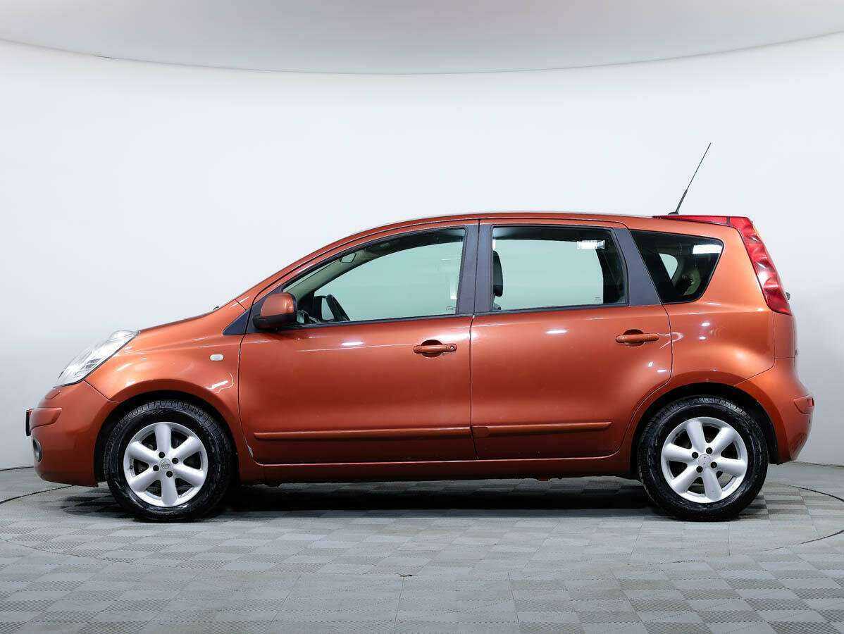 Nissan Note с пробегом — 2008 год. Фото: #6