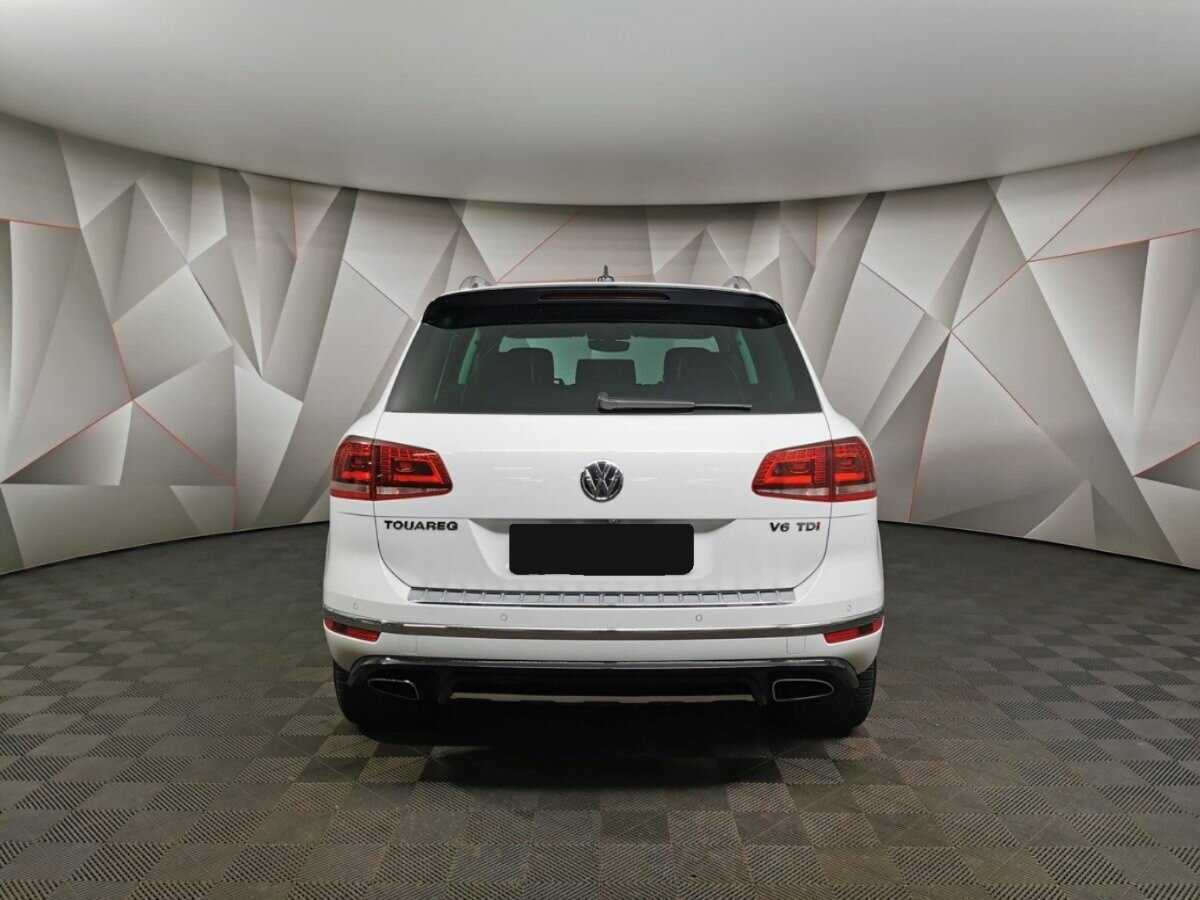 Volkswagen Touareg с пробегом — 2017 год. Фото: #7