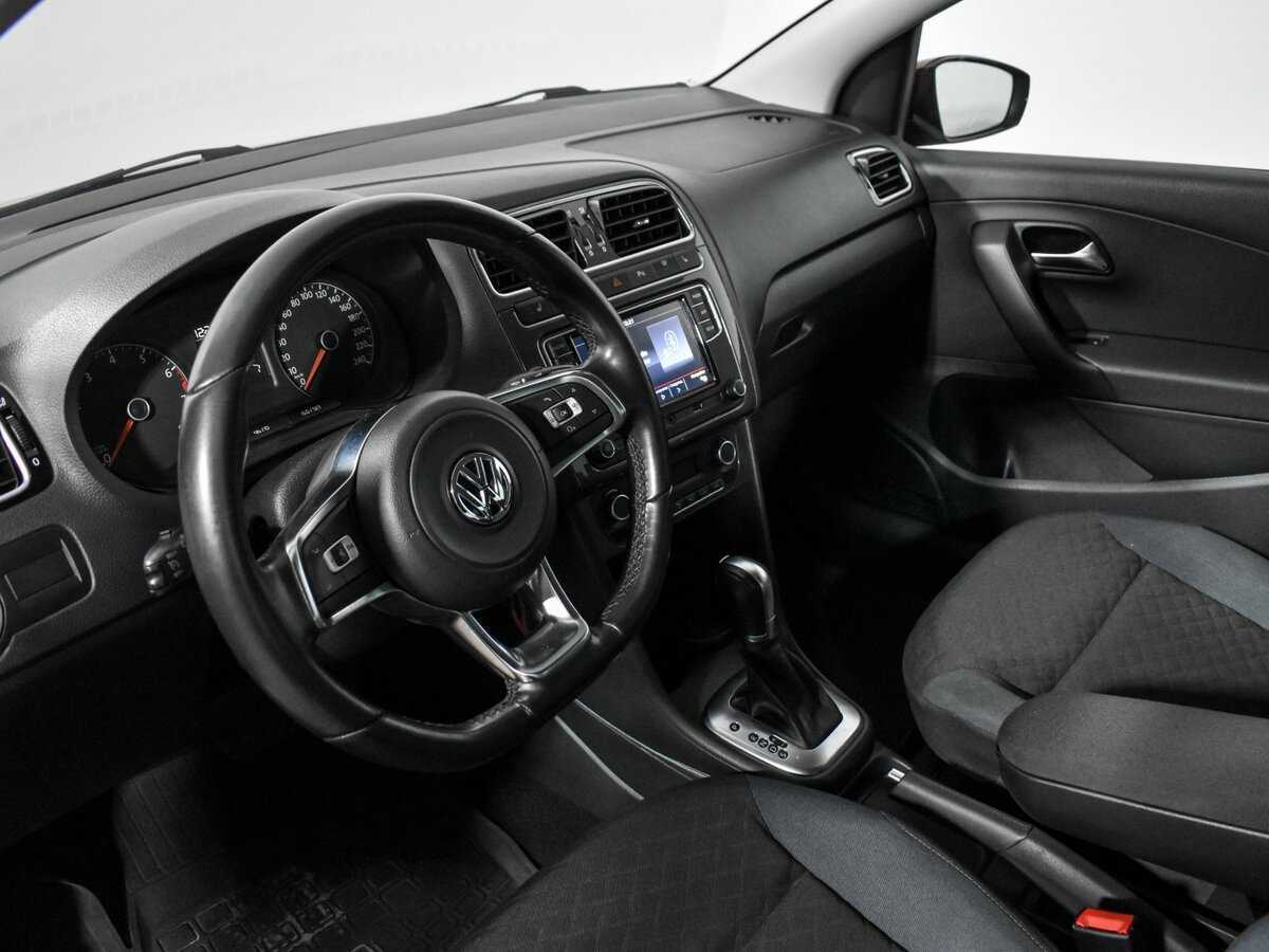 Volkswagen Polo с пробегом — 2019 год. Фото: #7