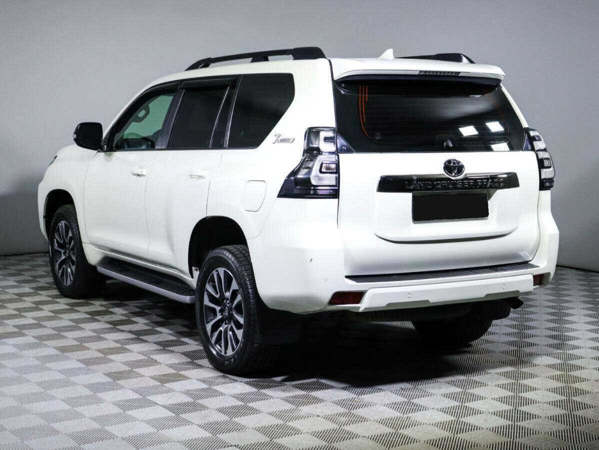 Toyota Land Cruiser Prado с пробегом — 2022 год. Фото: #4