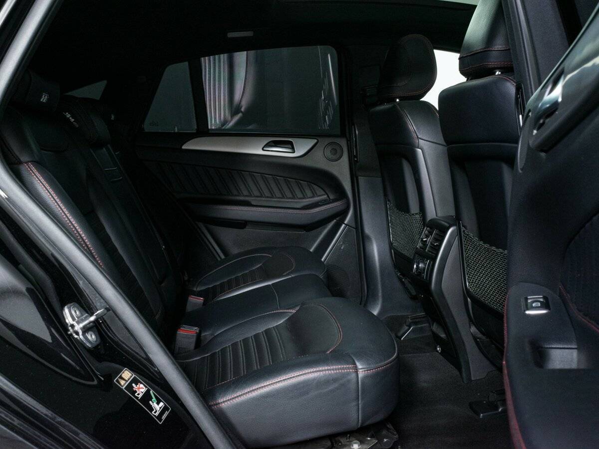 Mercedes-Benz GLE Coupe с пробегом — 2018 год. Фото: #10