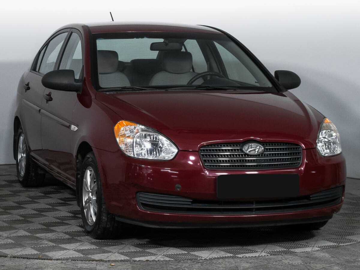 Hyundai Verna с пробегом — 2007 год. Фото: #2