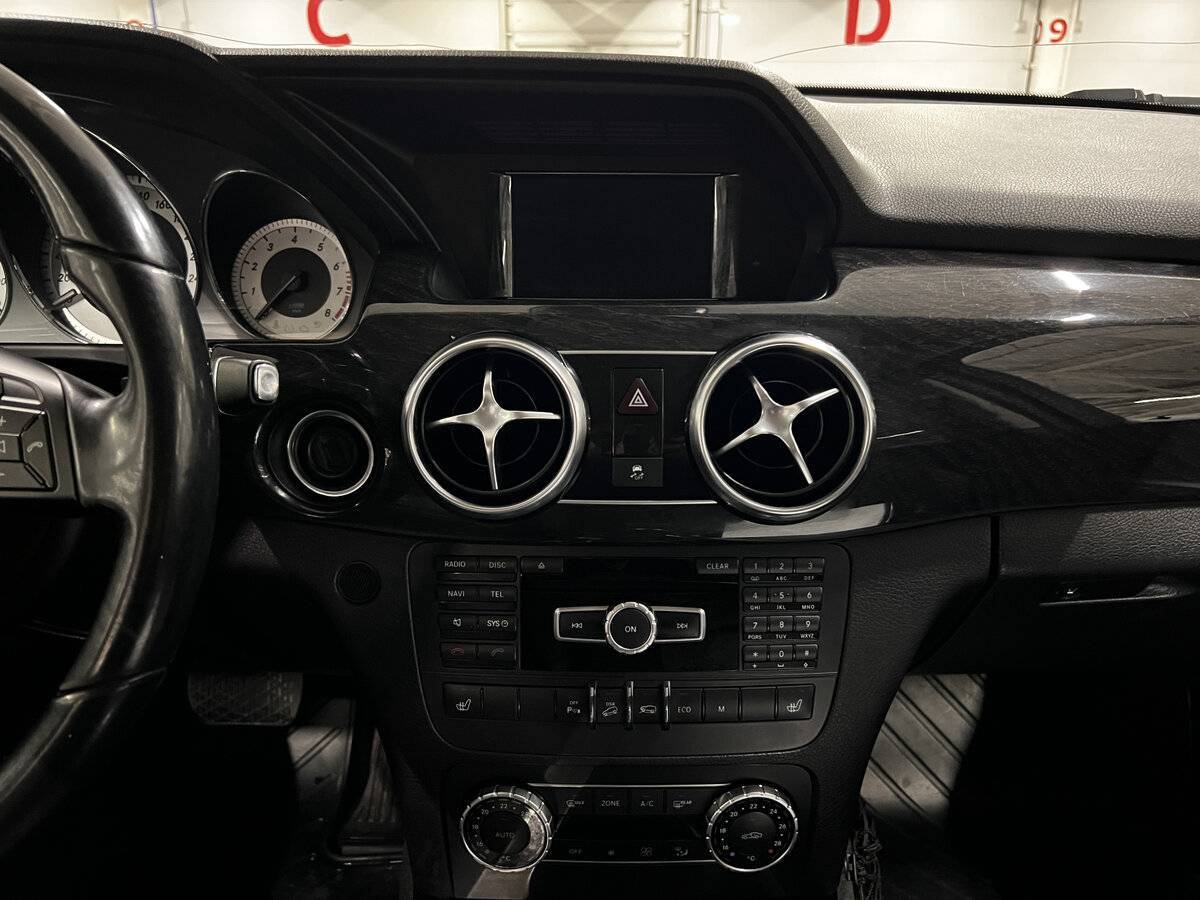Mercedes-Benz GLK-Класс с пробегом — 2014 год. Фото: #14