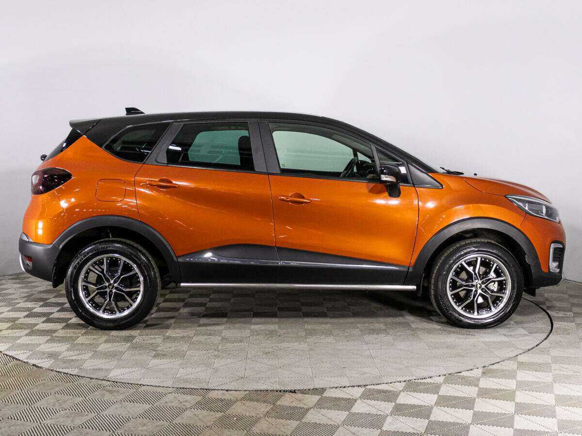 Renault Kaptur с пробегом — 2016 год. Фото: #3