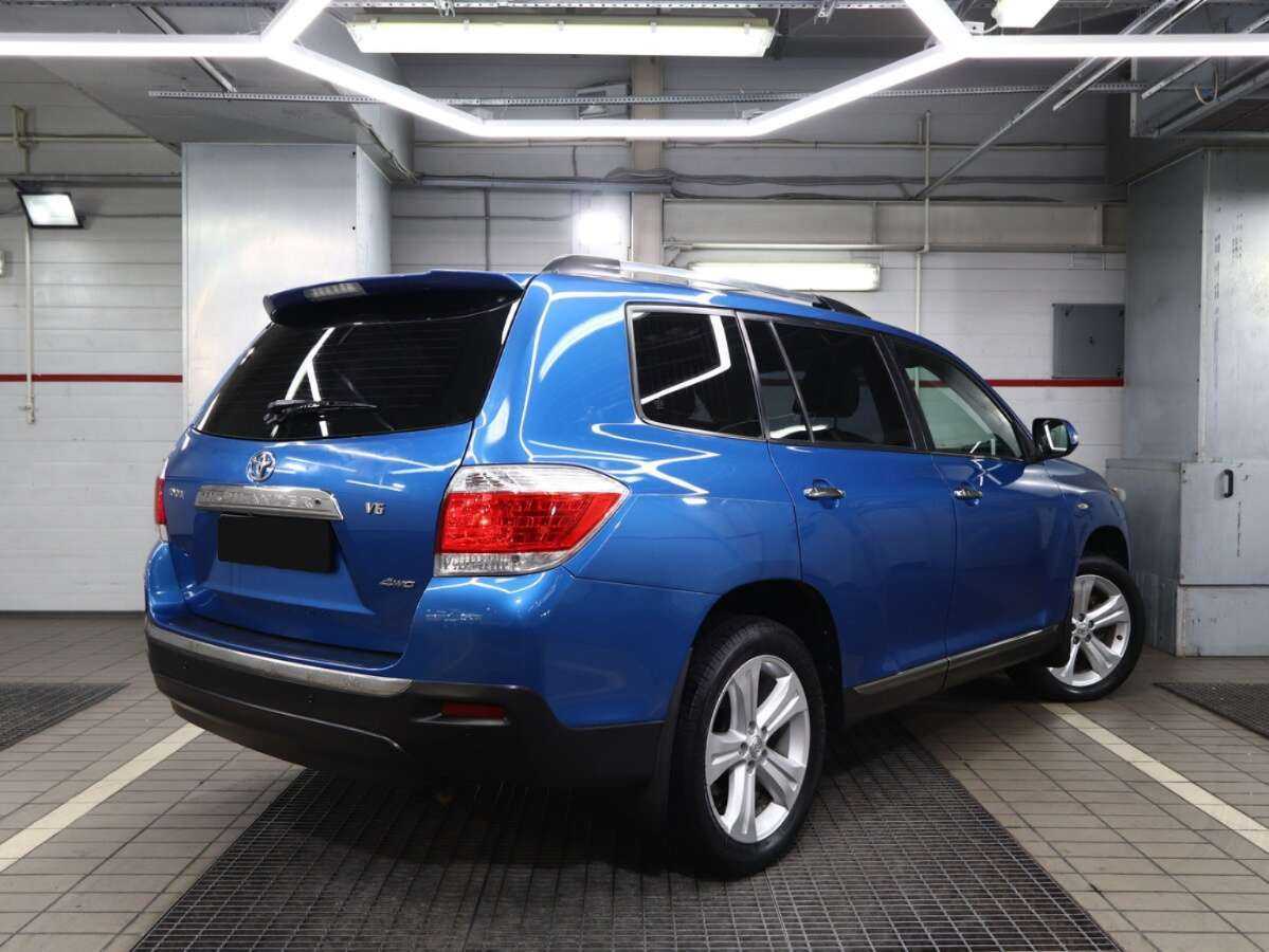Toyota Highlander с пробегом — 2011 год. Фото: #2