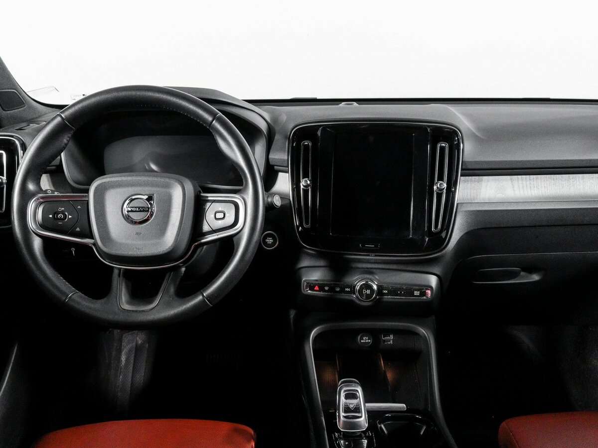 Volvo XC40 с пробегом — 2020 год. Фото: #12