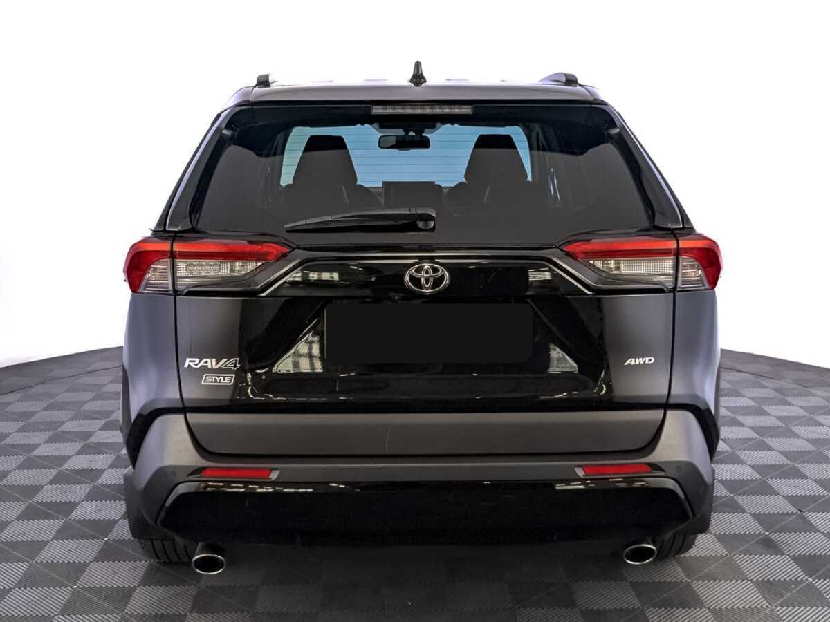 Toyota RAV4 с пробегом — 2021 год. Фото: #5