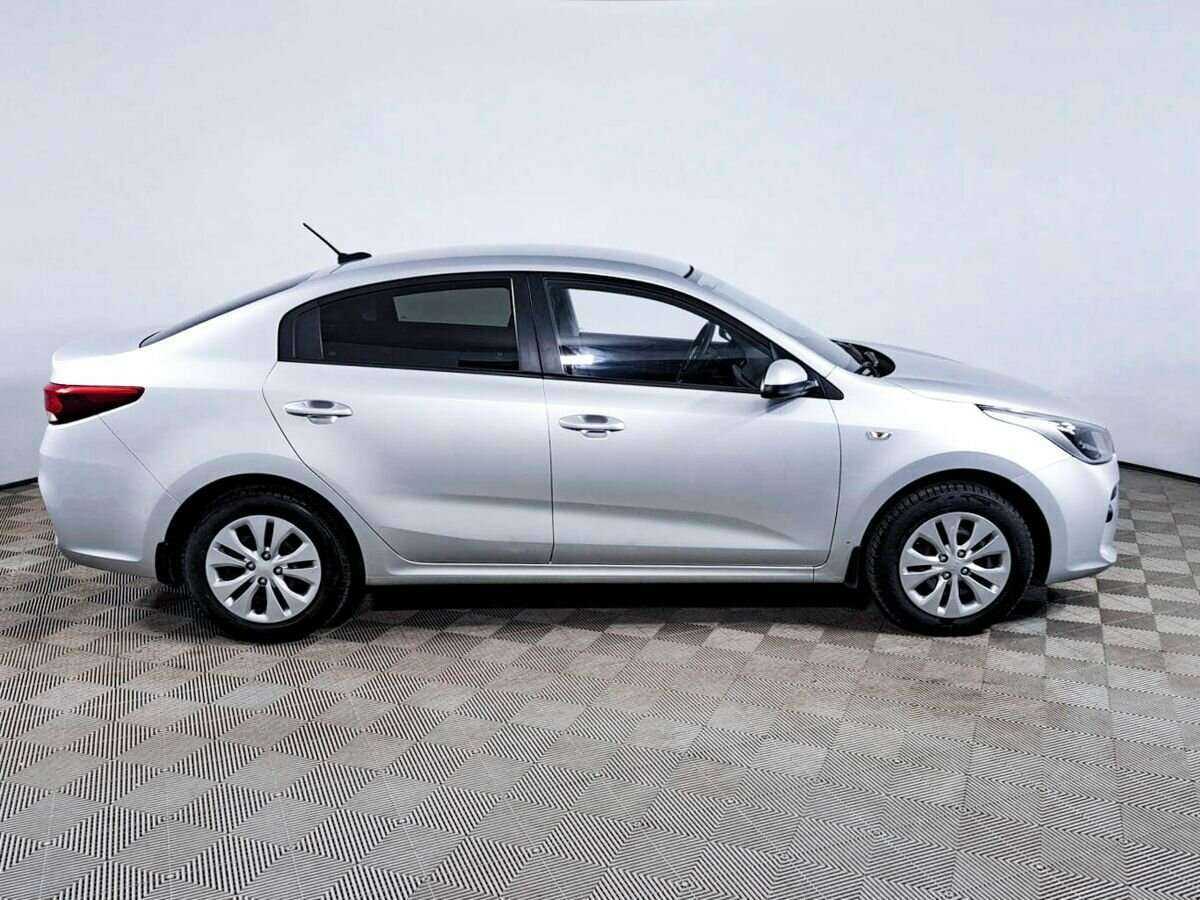 Kia Rio с пробегом — 2017 год. Фото: #3