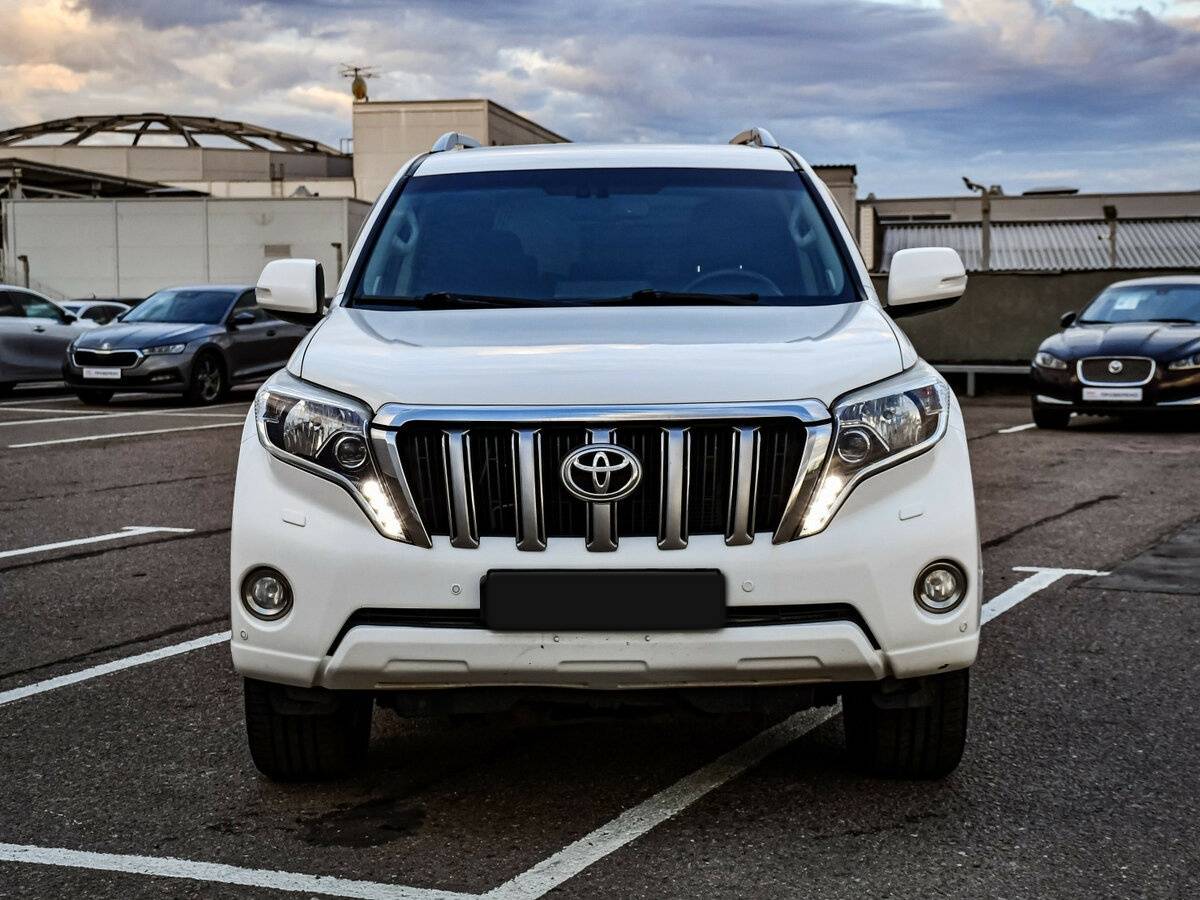 Toyota Land Cruiser Prado с пробегом — 2014 год. Фото: #1
