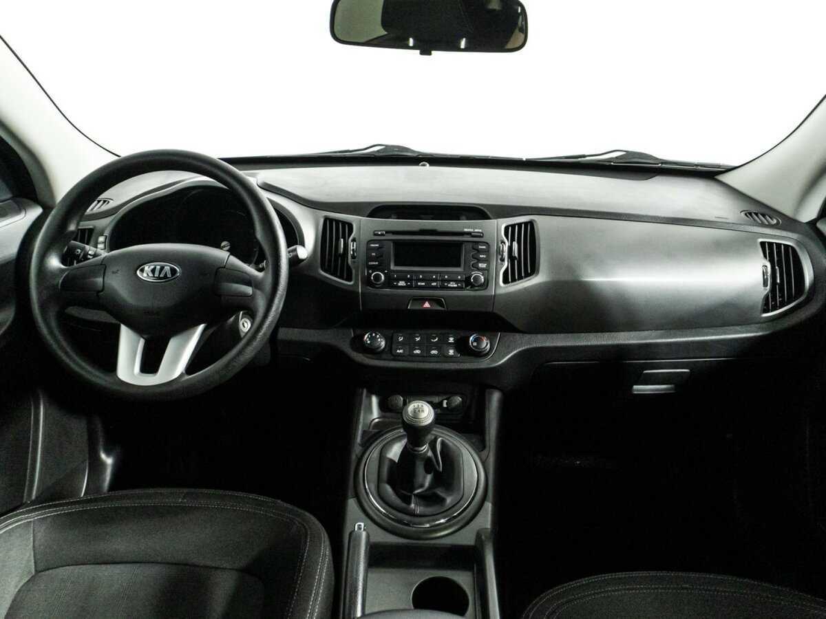 Kia Sportage с пробегом — 2012 год. Фото: #12