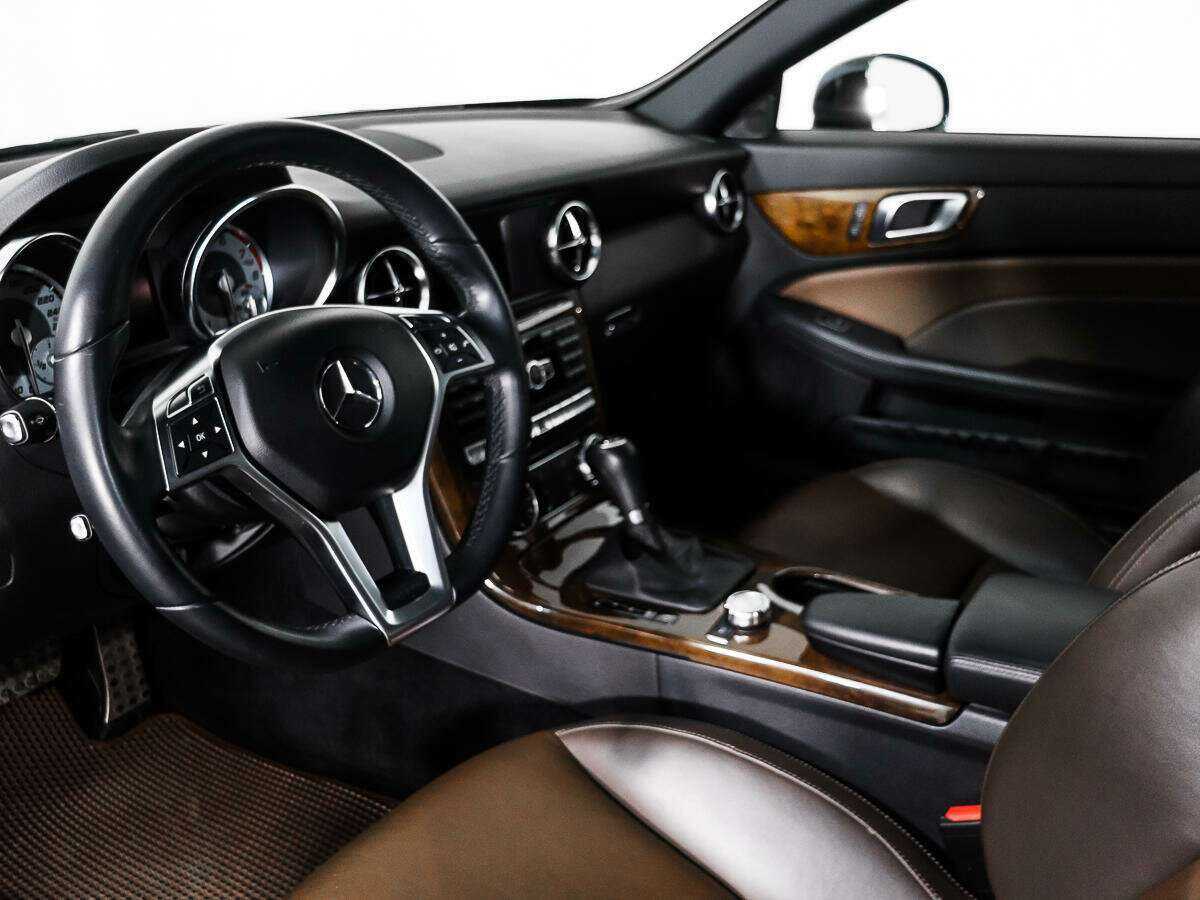 Mercedes-Benz SLK-Класс с пробегом — 2014 год. Фото: #6