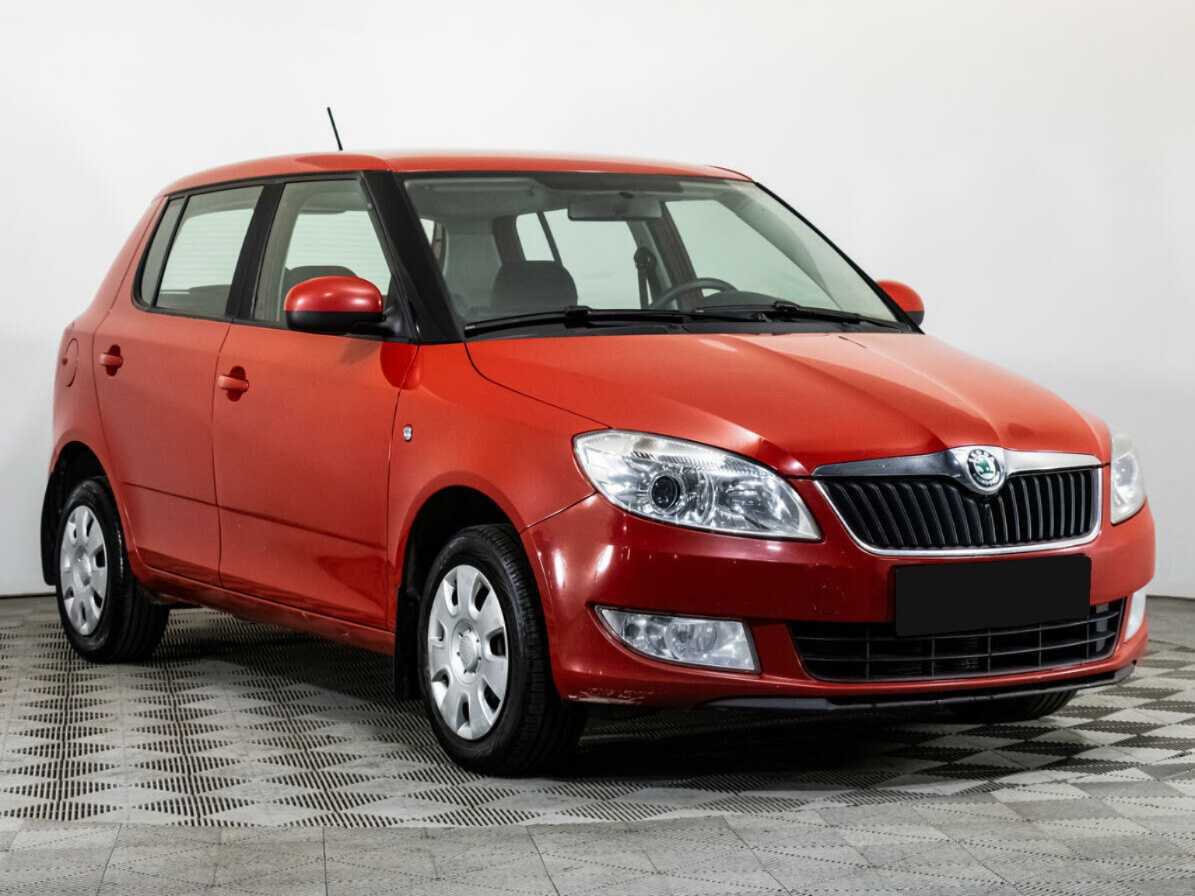 Skoda Fabia с пробегом — 2012 год. Фото: #2