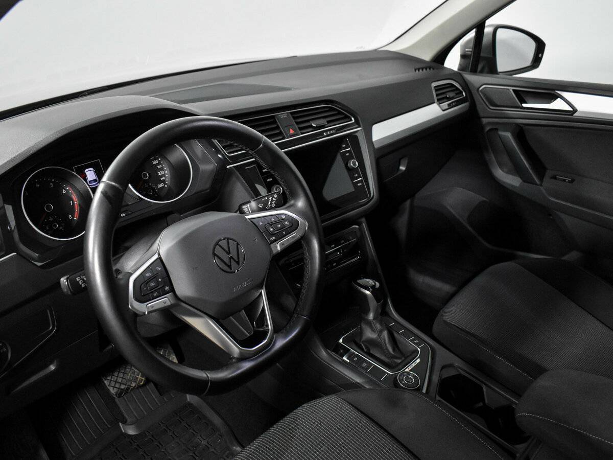 Volkswagen Tiguan с пробегом — 2021 год. Фото: #8