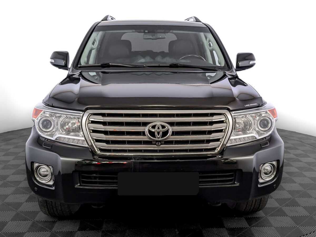 Toyota Land Cruiser с пробегом — 2014 год. Фото: #1