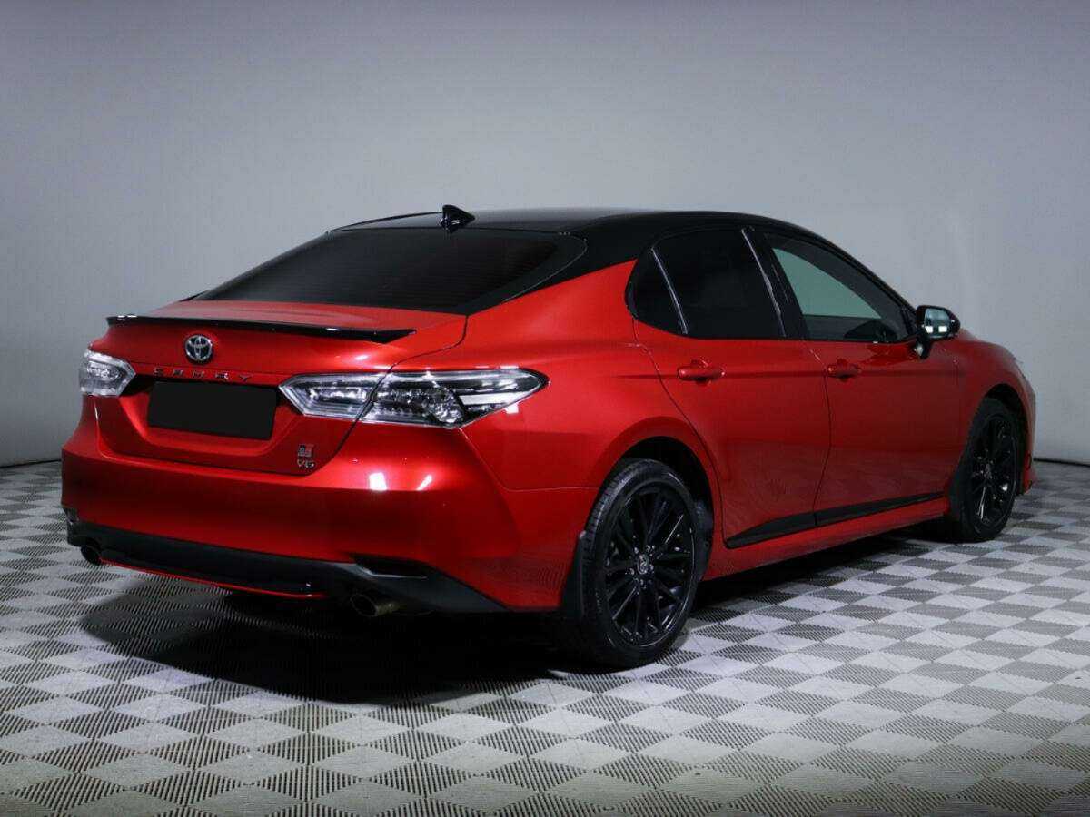 Toyota Camry с пробегом — 2021 год. Фото: #4
