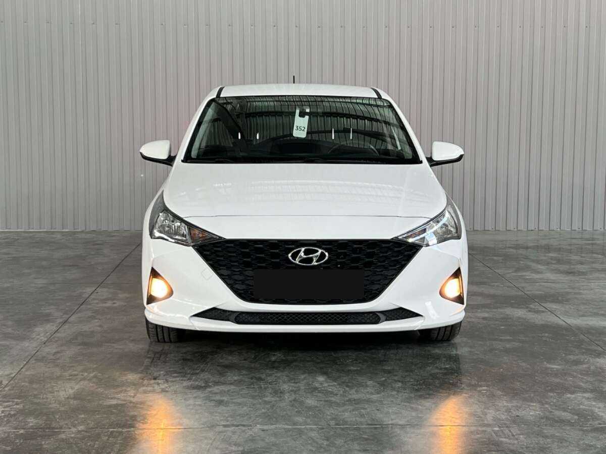 Hyundai Solaris с пробегом — 2021 год. Фото: #1