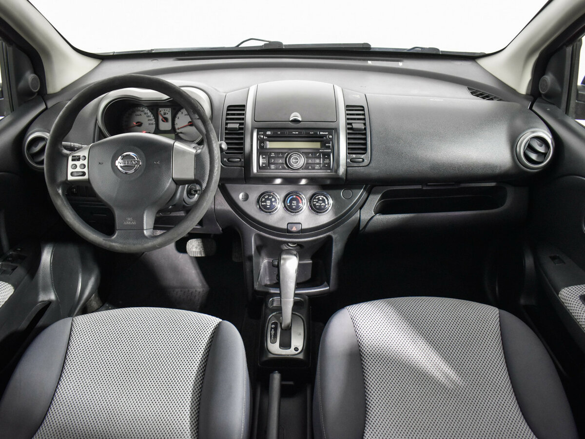 Nissan Note с пробегом — 2007 год. Фото: #12