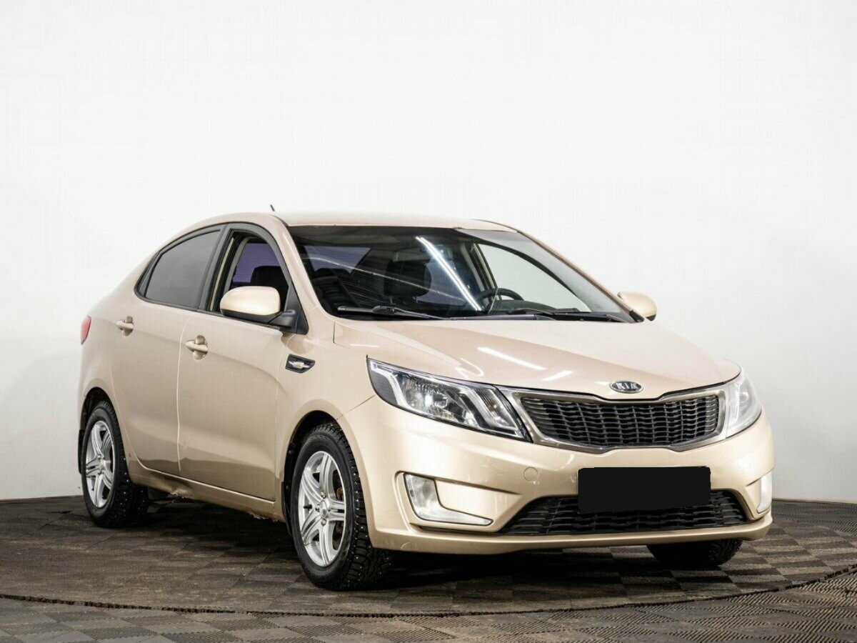 Kia Rio с пробегом — 2012 год. Фото: #2