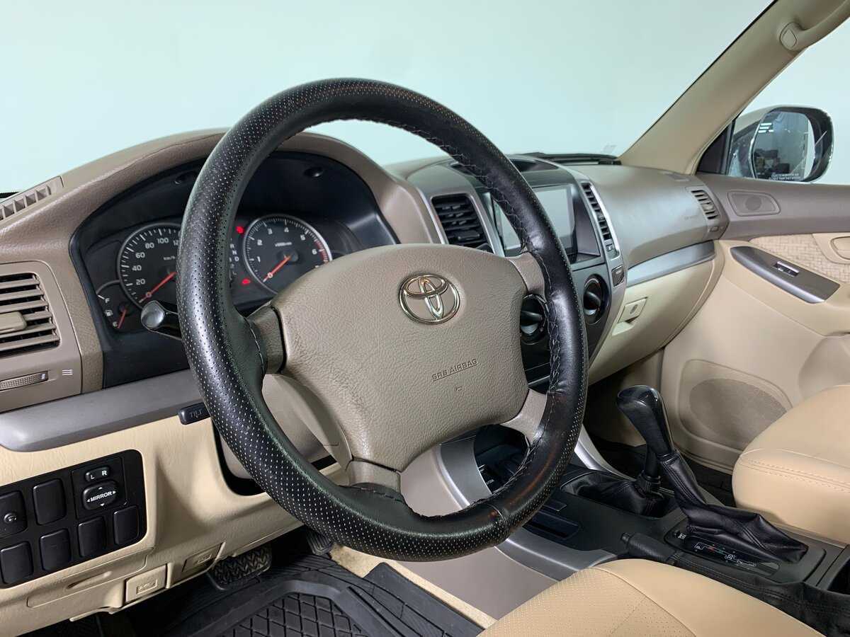 Toyota Land Cruiser Prado с пробегом — 2004 год. Фото: #11