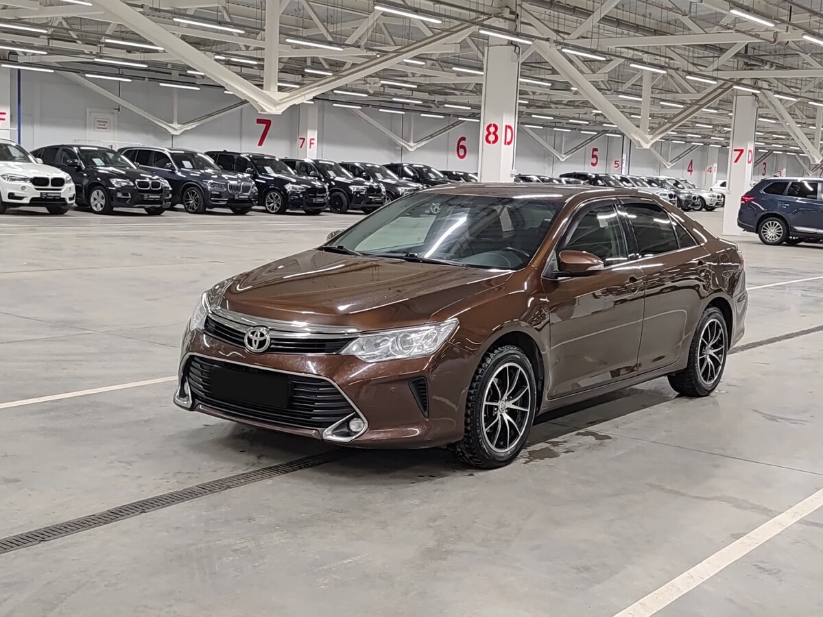 Toyota Camry с пробегом — 2017 год. Фото: #0