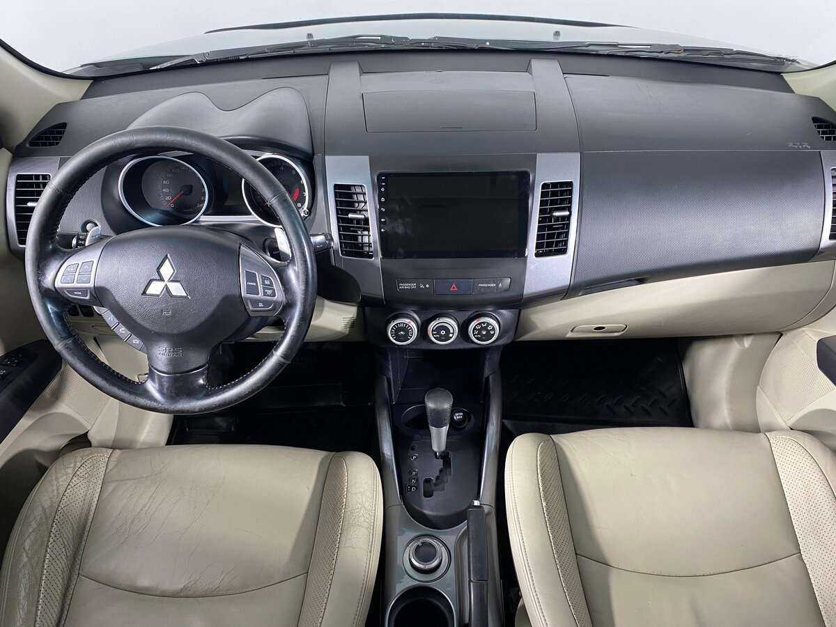 Mitsubishi Outlander с пробегом — 2008 год. Фото: #8