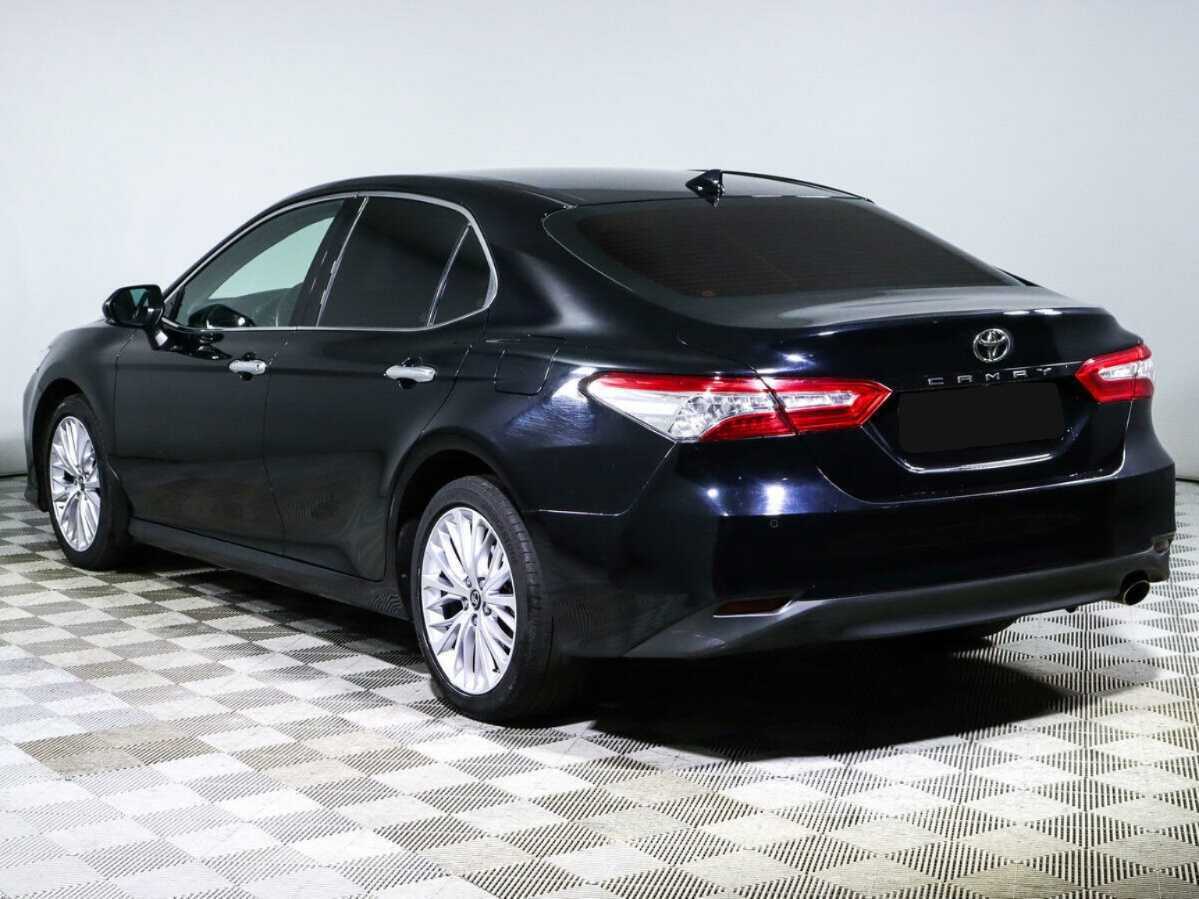 Toyota Camry с пробегом — 2018 год. Фото: #5