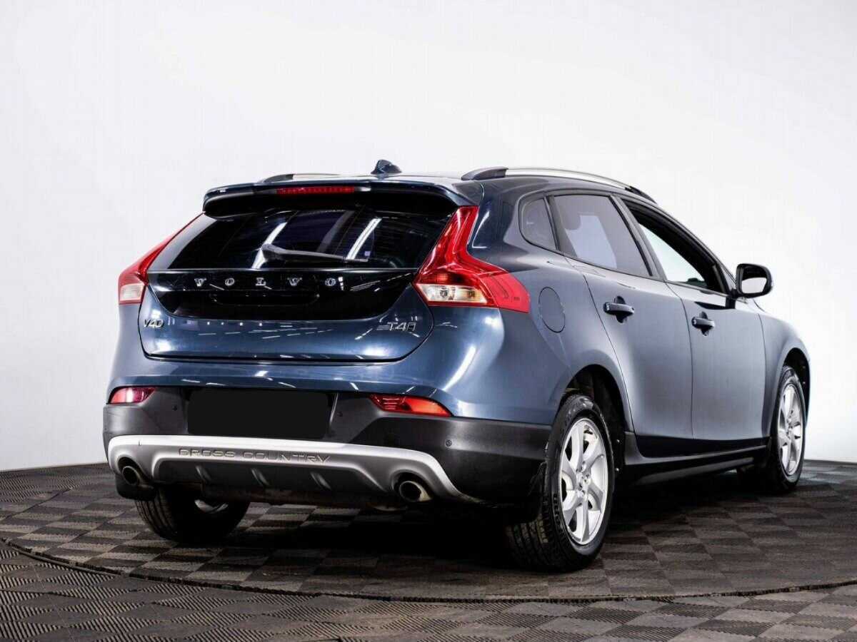 Volvo V40 Cross Country с пробегом — 2017 год. Фото: #5