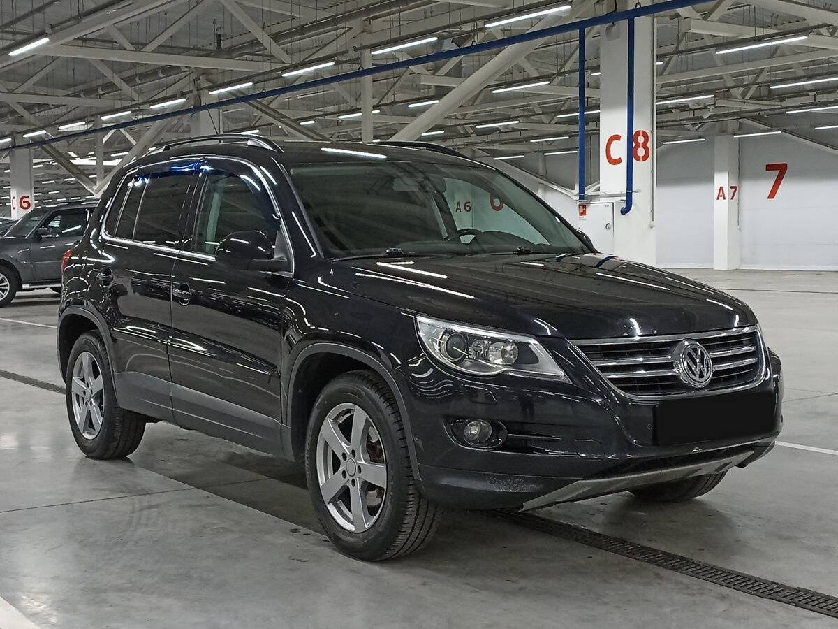Volkswagen Tiguan с пробегом — 2009 год. Фото: #2