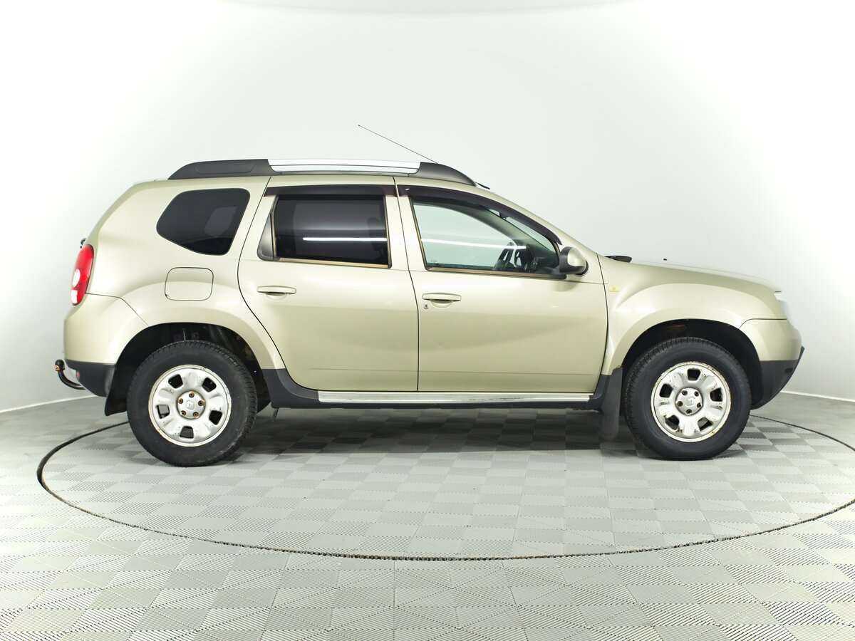 Renault Duster с пробегом — 2012 год. Фото: #3