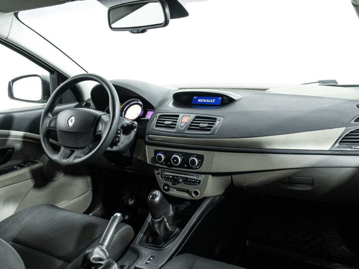 Renault Megane с пробегом — 2009 год. Фото: #8
