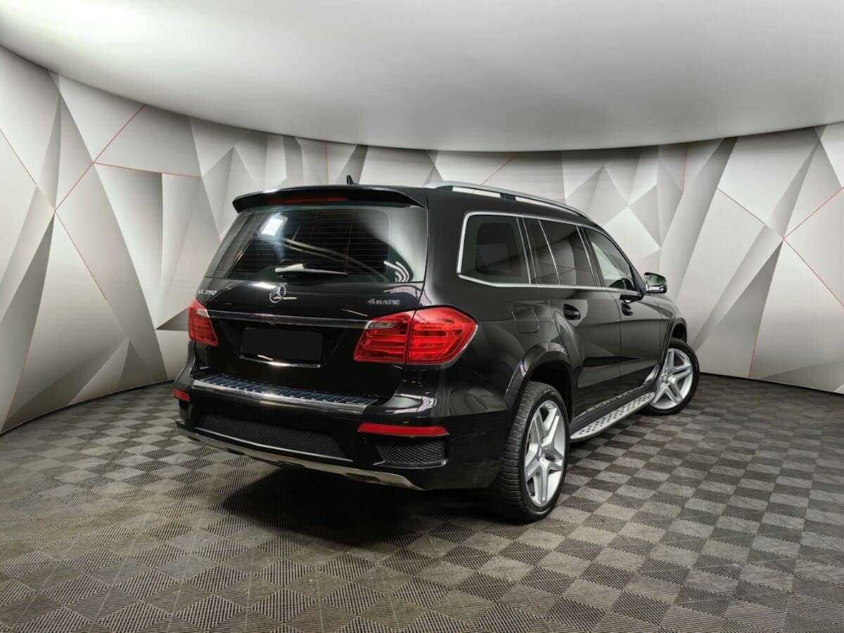 Mercedes-Benz GL-Класс с пробегом — 2013 год. Фото: #1