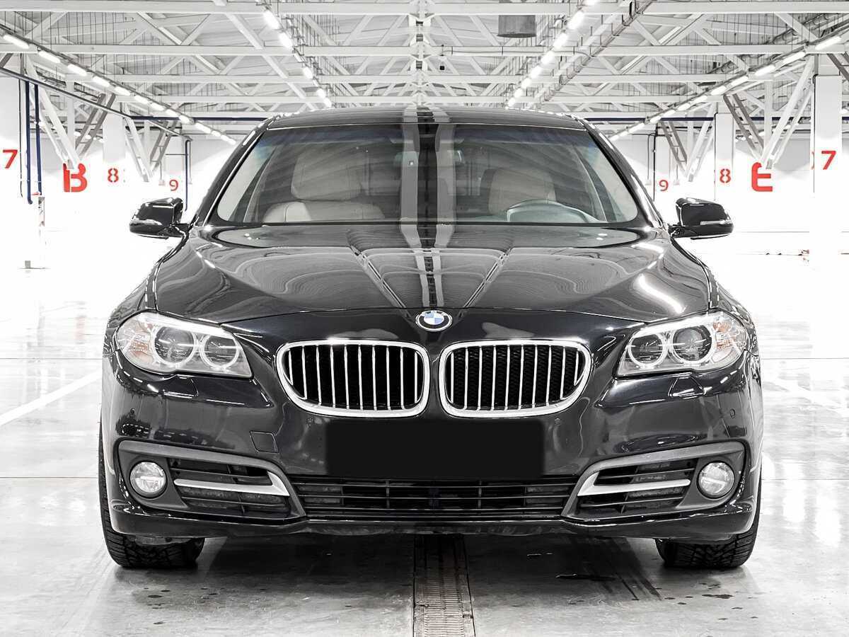 BMW 5 серии с пробегом — 2015 год. Фото: #1