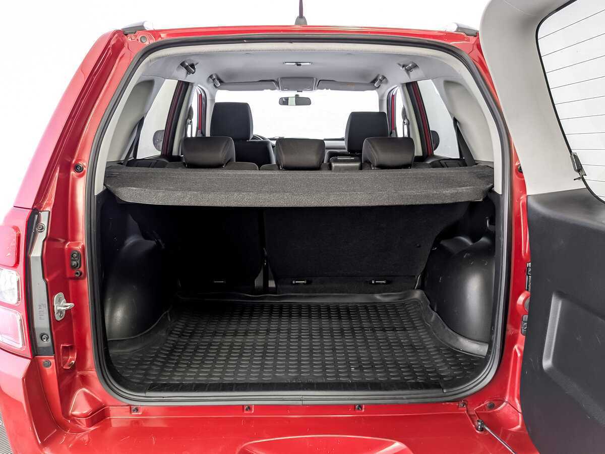 Suzuki Grand Vitara с пробегом — 2010 год. Фото: #9